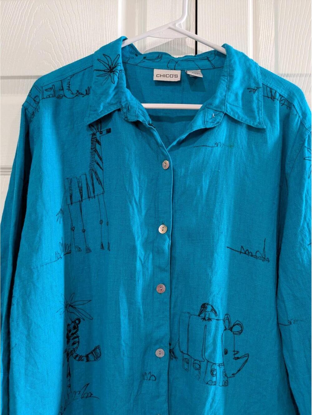 Chico's Women's Animal Print Linen Shirt, Size 2, Blue, 3/4 Sleeves, Button Down - Picture 4 of 13